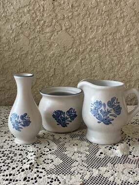 Pfaltzgraff Yorktowne Stoneware Creamer, Sugar Bowl, and Bud Vase Set